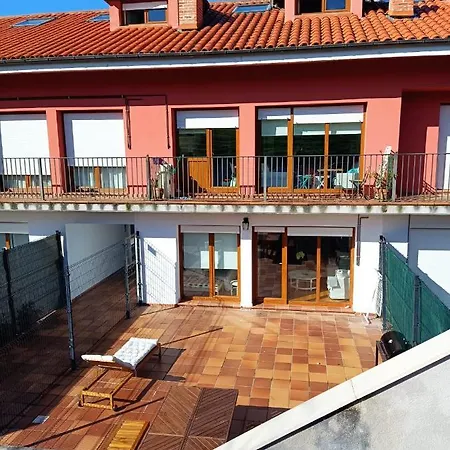 Con Terraza Appartement Comillas