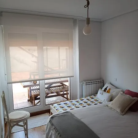 Con Terraza Lejlighed Comillas