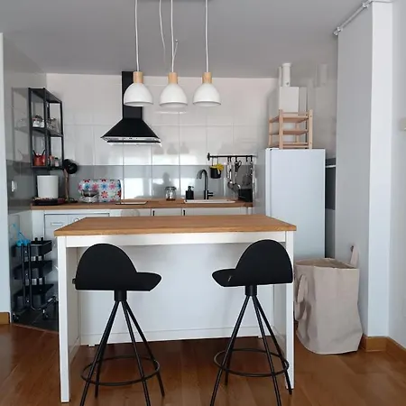 Con Terraza Комильяс