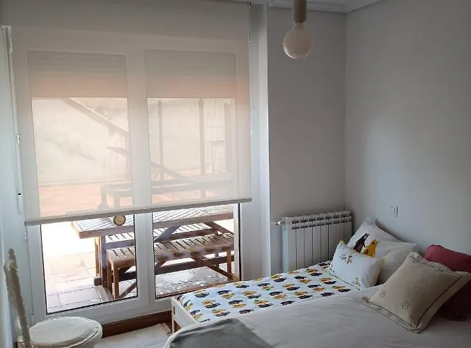 Con Terraza Apartman Comillas